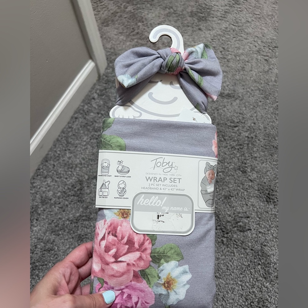 Toby Wrap Set includes headband